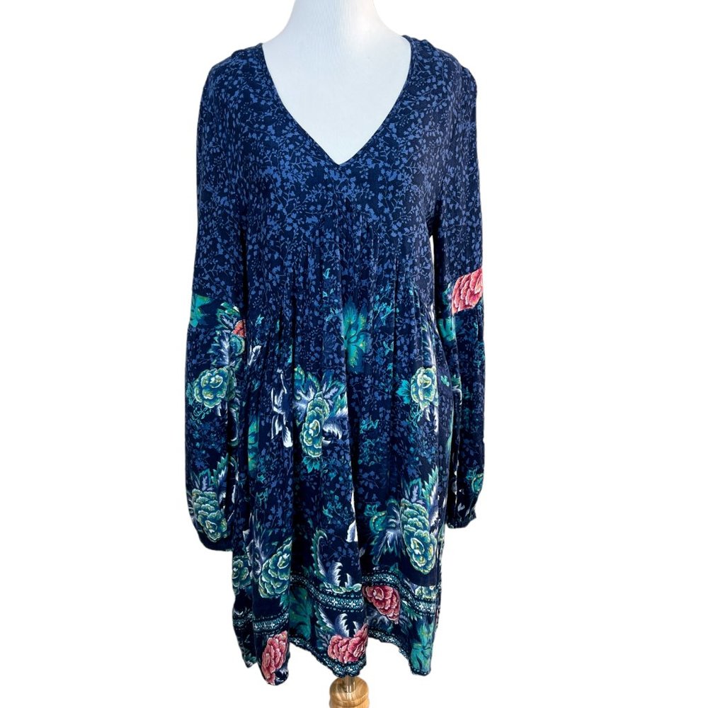 Billabong Melody Babydoll Dress L fits Medium Blue Floral Long Sleeve VNeck Boho
